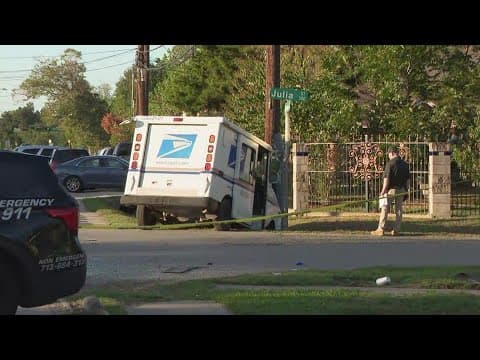 HPD: Postal worker killed in hit-and-run crash in north Houston