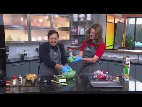 KARE in the Kitchen 'fail' | Alicia and Jordy try to make Christmas Wreaths