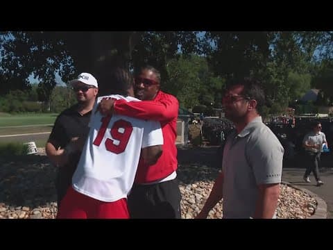 Former Buckeyes meet up to support NIL for Ohio State athletes