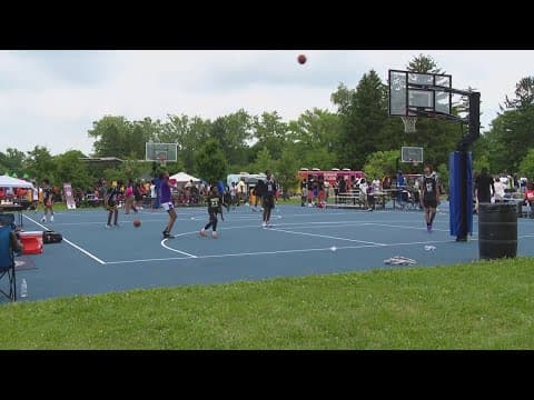 Mike Epps Foundation Community Love fest held in Indy