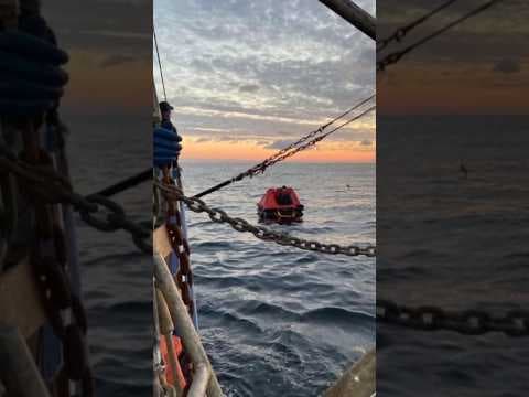 Mariner rescued off Washington coast after spending almost two weeks on life raft