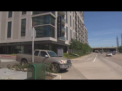 Mom leaves young kids home alone for days while she goes on cruise, court records say