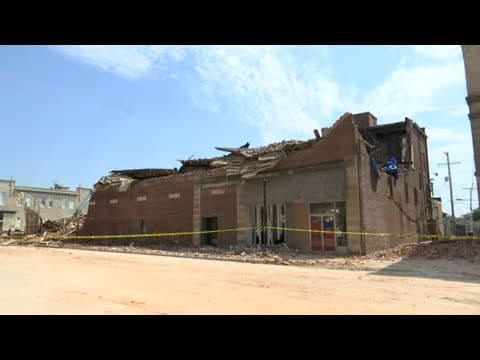 Cleanup underway after collapse of historic Linton building