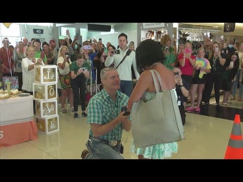 Love in the air: Marriage proposal caught on video at Hobby Airport