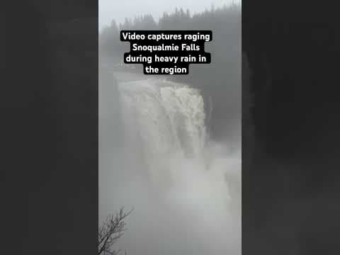 KING 5 photojournalist Robin Lile captures Snoqualmie Falls, WA amid heavy rainfall. #shorts