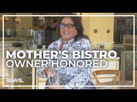 Owner of Mother's Bistro in Portland honored with business award