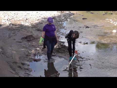 San Diego volunteers clean up Southcrest community after recent flooding
