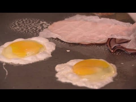 Galveston restaurant feels one-two punch of bird flu, slow tourist season