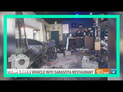16-year-old drives car into Sarasota restaurant