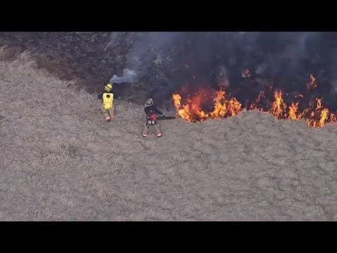 Crews battle brush fire in Gaithersburg