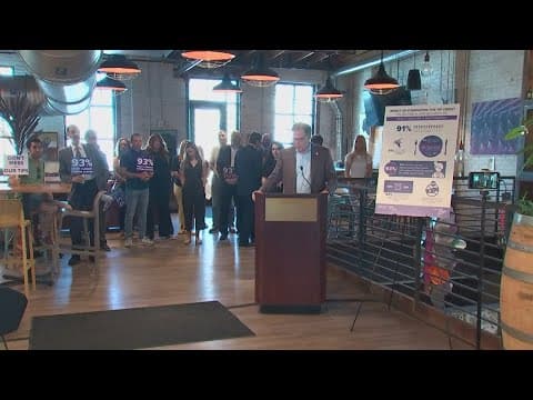 'Don't mess with our tipping system': Servers, bartenders don't want $15 minimum wage