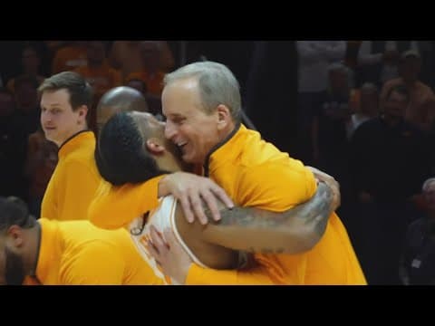 Tennessee basketball honors its star seniors after win over South Carolina