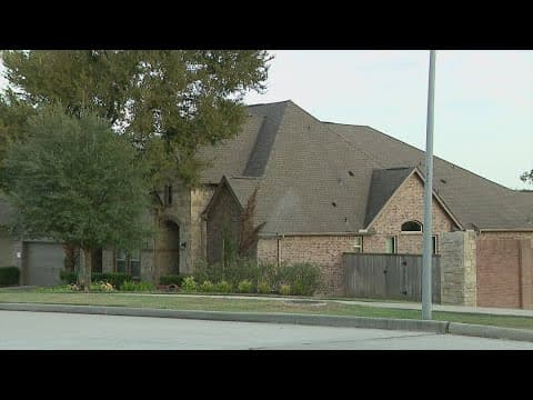 The average price of single-family homes in Houston reaches a record high of $463,970