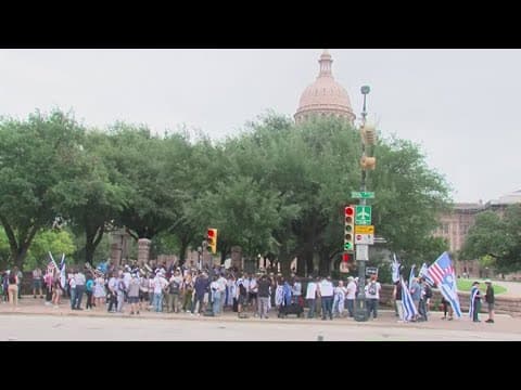 Pro-Palestine groups and members of Austin's Jewish community hold rallies at the same time