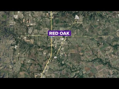 North Texas high schooler hit, killed while attempting to cross I-35E, police say
