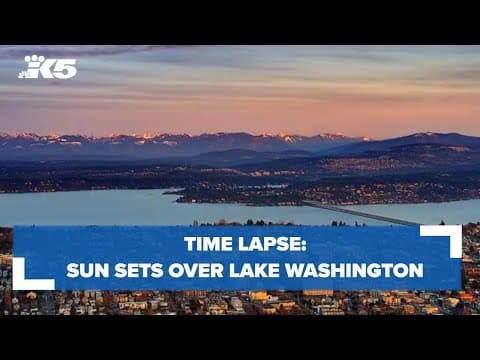 Sun sets over Lake Washington