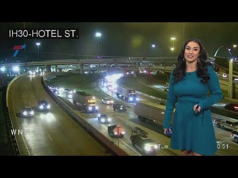 Traffic Alert: Crash partially closes Interstate 30, officials say