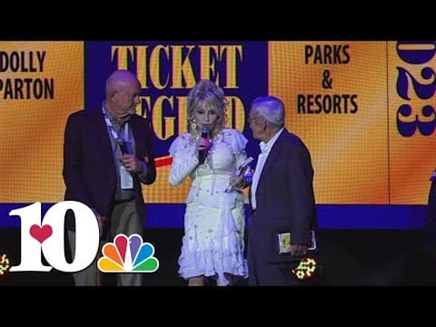 Dolly Parton wins Industry Legend Award