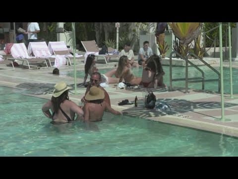 Researchers found traveling can offset the aging process