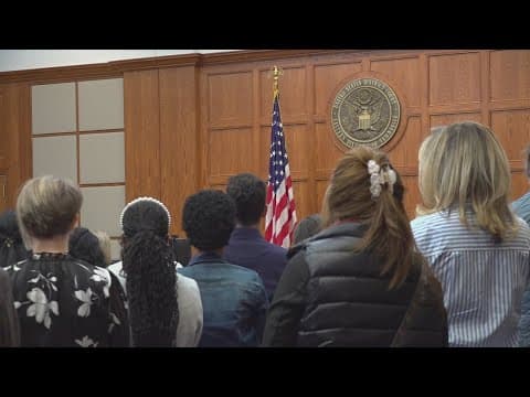 80 people become naturalized US citizens in Knoxville ceremonies