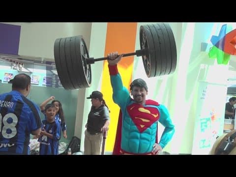 San Diego Comic-Con | Thousands of fans take over Downtown for day one