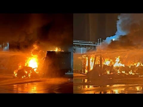 Raw video: Fire crews respond to fire at chemical plant in Pearland, fire officials say