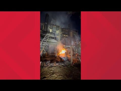 Crews battle 2-alarm townhouse fire in Virginia